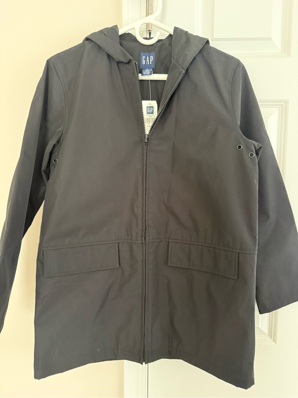 GAP Women’s  Black Jacket - Zip Front  flap pockets